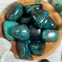 Load image into Gallery viewer, Shattuckite Tumble