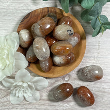 Load image into Gallery viewer, Mosaic Chalcedony Cuddle