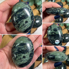 Load image into Gallery viewer, Kambaba Jasper Palmstone