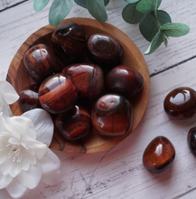 Load image into Gallery viewer, Red Tiger's Eye Cuddle