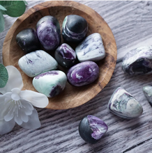 Load image into Gallery viewer, Kammererite Tumble