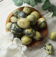 Load image into Gallery viewer, Serpentine Tumble