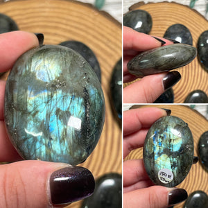 Labradorite Palmstone