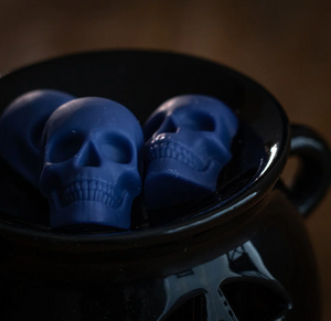 Graveyard Violets Wax Melts - The Upturned Cauldron