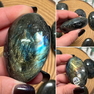 Labradorite Palmstone