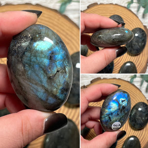 Labradorite Palmstone