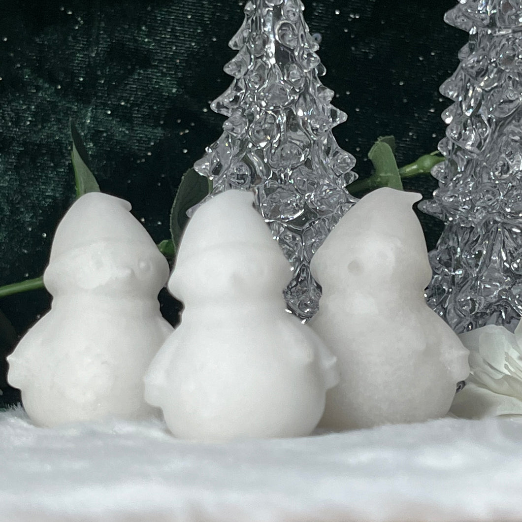 AKindHoliday: White Jade Snowman