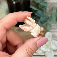 Load image into Gallery viewer, Mini Flower Agate Bear
