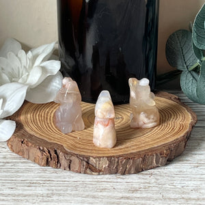 Mini Flower Agate Wolf