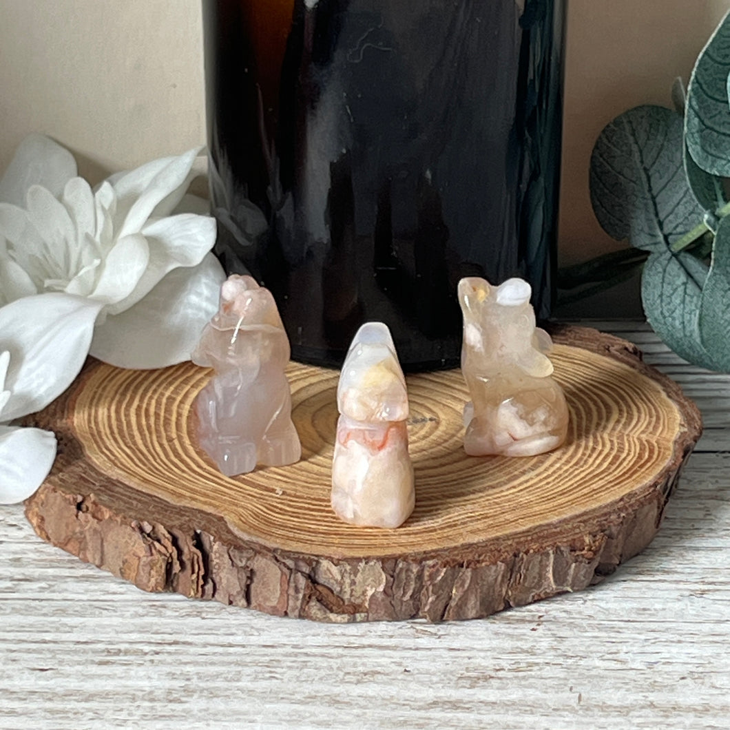 Mini Flower Agate Wolf