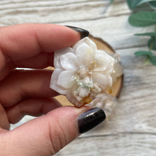 Load image into Gallery viewer, Small Flower Agate Flower
