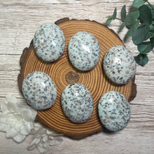 Load image into Gallery viewer, Kiwi Jasper Palmstone
