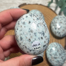 Load image into Gallery viewer, Kiwi Jasper Palmstone
