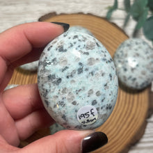 Load image into Gallery viewer, Kiwi Jasper Palmstone
