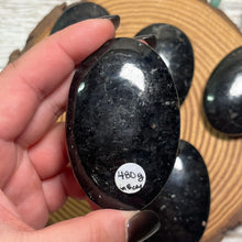 Load image into Gallery viewer, Nuummite Palmstone
