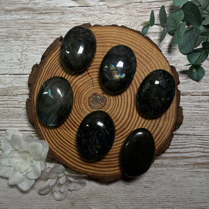 Labradorite Palmstone