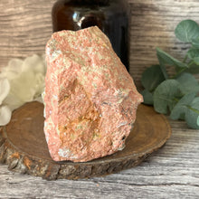 Load image into Gallery viewer, Raw Specimen: Sunstone
