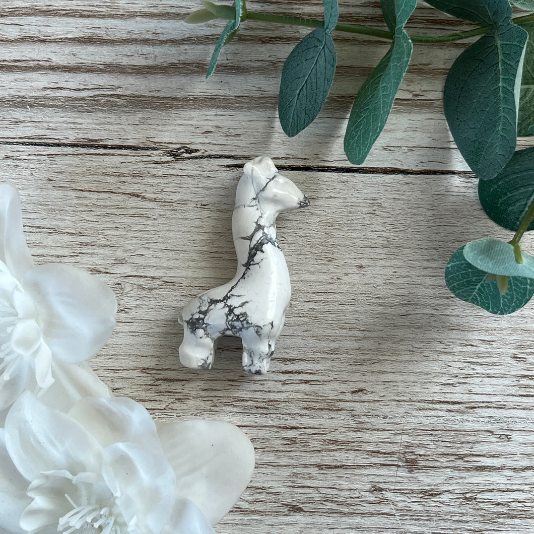 Misfit: Howlite Giraffe