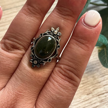 Load image into Gallery viewer, Jasmines Chiffonjé: Multi-Rings
