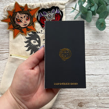 Load image into Gallery viewer, Jasmine&#39;s Chiffonjé: LE Kickstarter Tarot du crépuscule - Zapatrax
