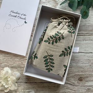 Jasmine's Chiffonjé: Limited Edition Borderless - Healers of the Earth Oracle - Mandy Peterson