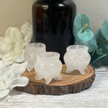 Load image into Gallery viewer, Small Clear Quartz Cauldron
