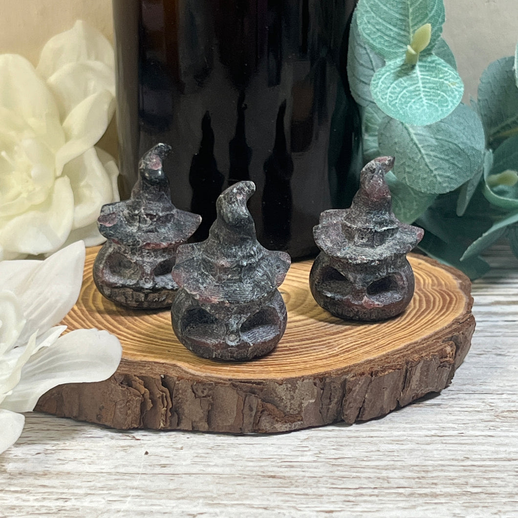 Mini Arfvedsonite Garnet Jack-o-Lantern