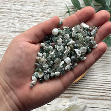 Load image into Gallery viewer, Moss Agate Chips (50g)
