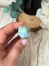 Load image into Gallery viewer, Caribbean Calcite Tower
