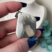 Load image into Gallery viewer, Polish Flint Pendant
