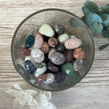 Load image into Gallery viewer, Half Kg Mystery Tumble Stone Bag
