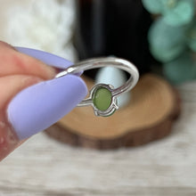 Load image into Gallery viewer, Simple Band Green Jade S925 Ring
