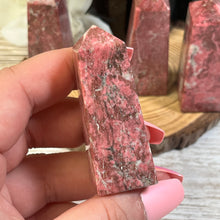 Load image into Gallery viewer, Small Thulite Obelisk
