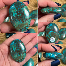 Load image into Gallery viewer, Chrysocolla Palmstone
