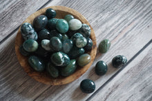 Load image into Gallery viewer, Moss Agate Tumble
