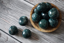 Load image into Gallery viewer, Flashy Green Apatite Cuddle
