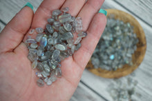 Load image into Gallery viewer, Labradorite Chips (50g)
