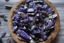 Load image into Gallery viewer, Charoite Chips (50g)
