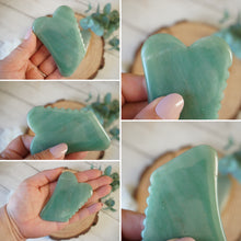 Load image into Gallery viewer, Green Aventurine Dolphin Comb GuaSha
