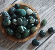 Load image into Gallery viewer, Moss Agate Tumble
